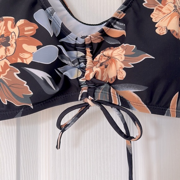 Shein Black & Floral 2 Pcs Set Bikini Size S! - Picture 5 of 7